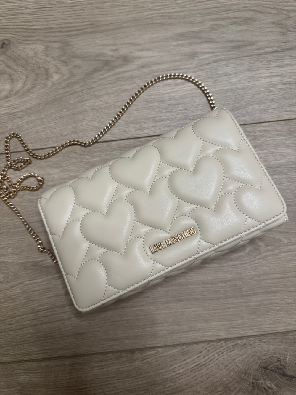 Love Moschino Cream Quilted Heart Chain Crossbody Bag